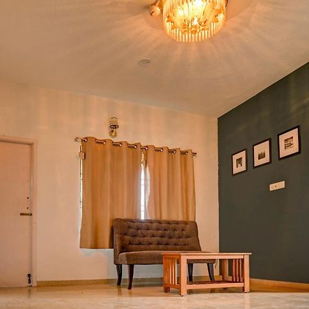 Hotel Live As Chn727 Gūduvāncheri Exteriér fotografie
