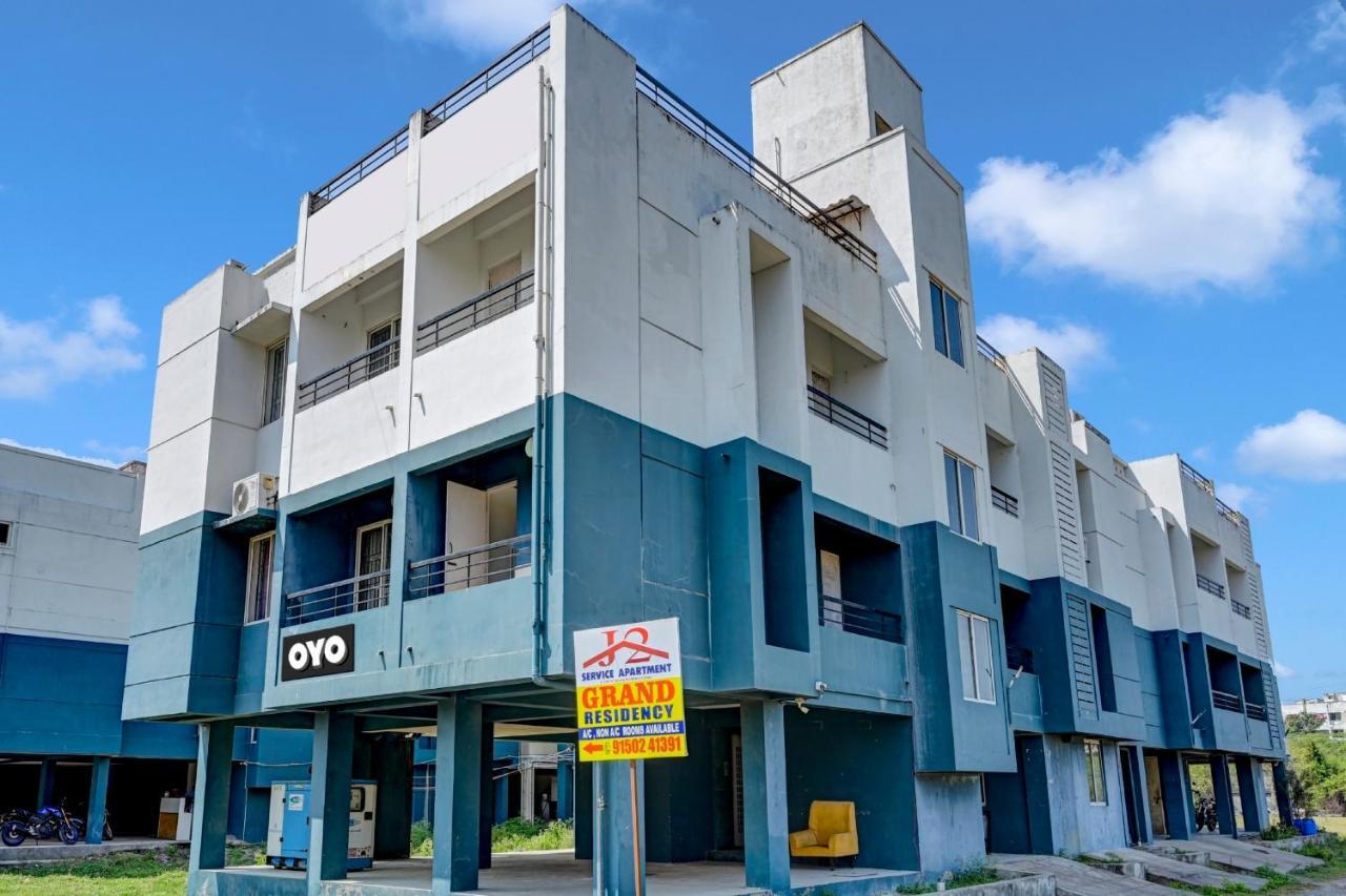 Hotel Live As Chn727 Gūduvāncheri Exteriér fotografie