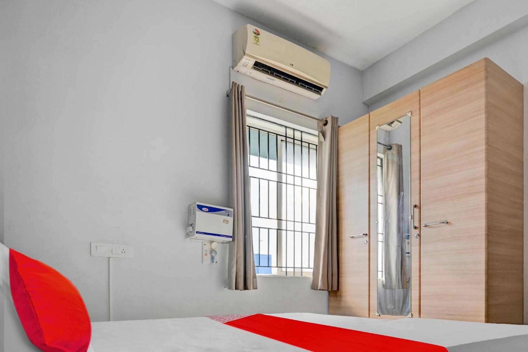 Hotel Live As Chn727 Gūduvāncheri Exteriér fotografie