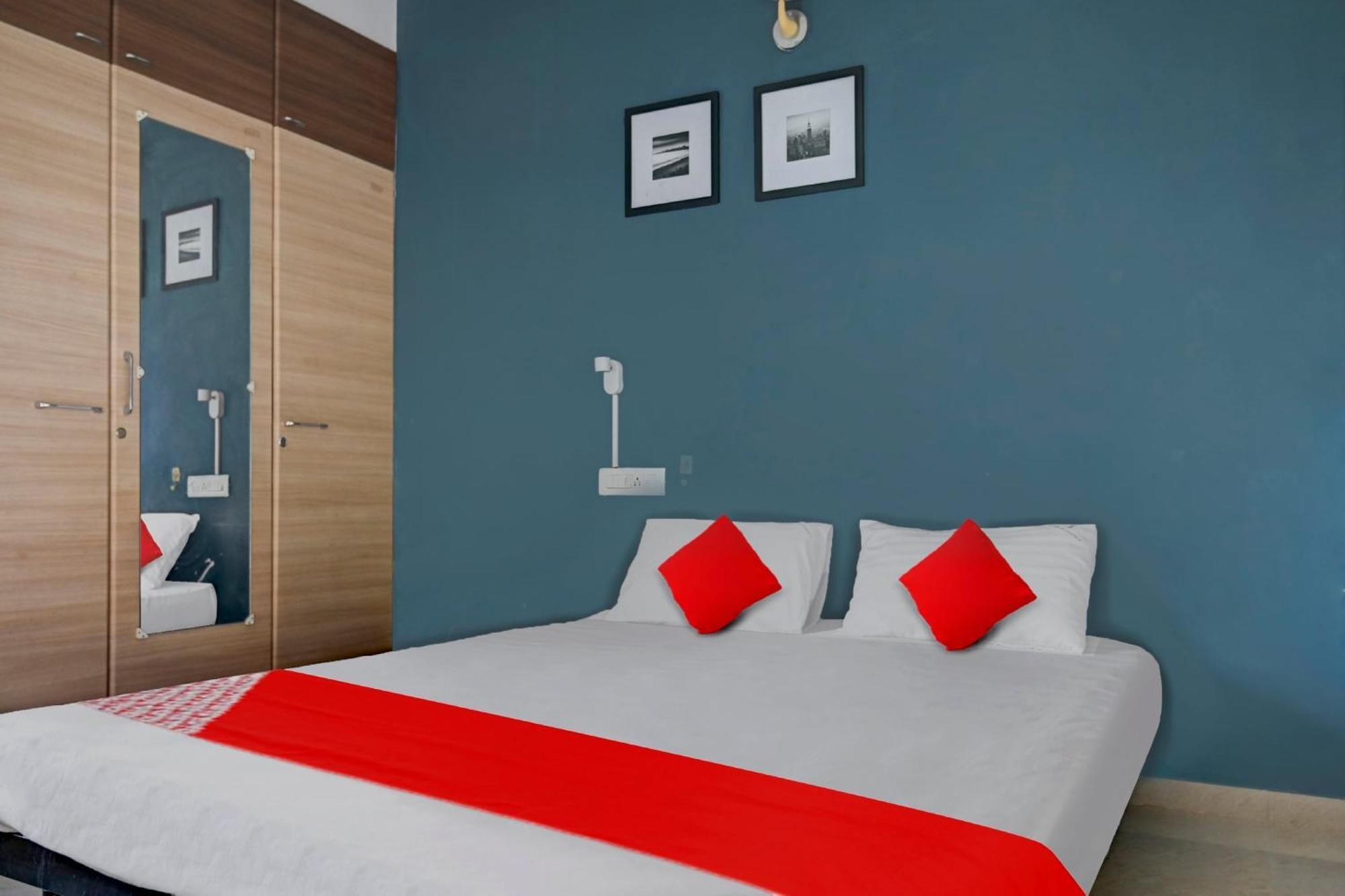 Hotel Live As Chn727 Gūduvāncheri Exteriér fotografie